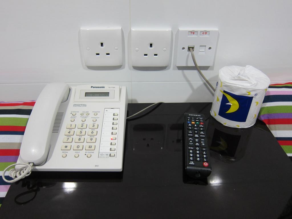 Traveller'S Hostel Хонконг Екстериор снимка
